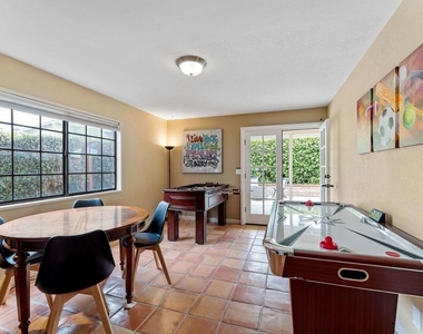 4850 Amalfi Way - Photo Thumbnail 18