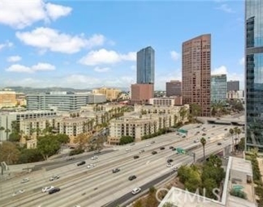 889 Francisco - Photo Thumbnail 10