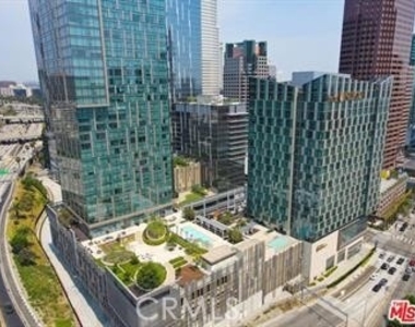 889 Francisco - Photo Thumbnail 13