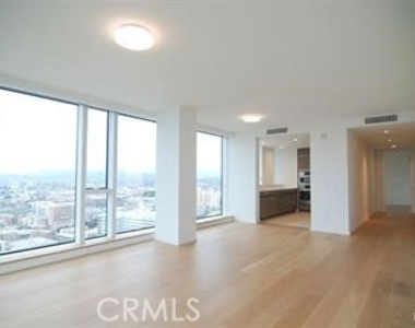 889 Francisco - Photo Thumbnail 18