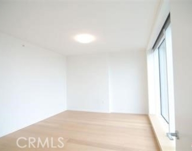 889 Francisco - Photo Thumbnail 25