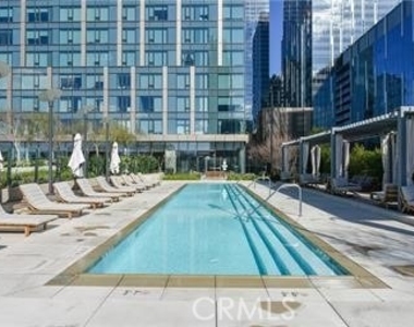 889 Francisco - Photo Thumbnail 9