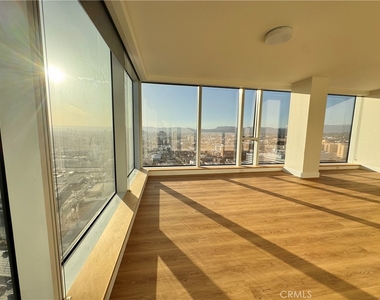 889 Francisco - Photo Thumbnail 58