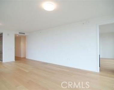 889 Francisco - Photo Thumbnail 19
