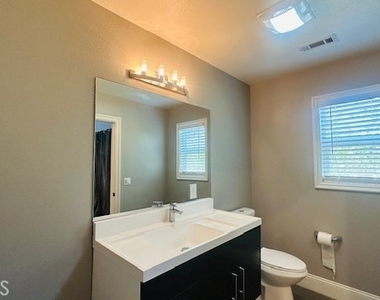718 N Atlantic Boulevard - Photo Thumbnail 6