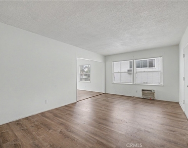 1037 N Curson - Photo Thumbnail 5