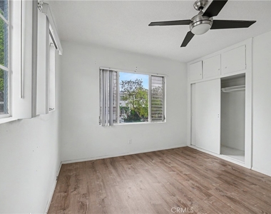 1037 N Curson - Photo Thumbnail 27