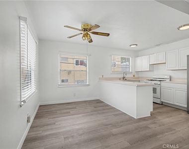 1037 N Curson - Photo Thumbnail 11