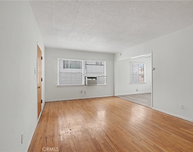 1037 N Curson - Photo Thumbnail 7