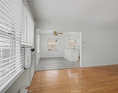 1037 N Curson - Photo Thumbnail 5