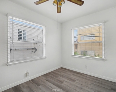 1037 N Curson - Photo Thumbnail 19