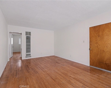 1037 N Curson - Photo Thumbnail 9