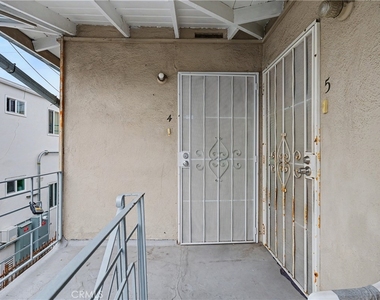 1037 N Curson - Photo Thumbnail 2