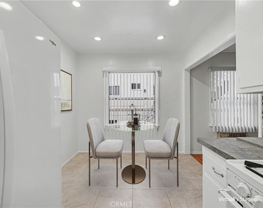 1037 N Curson - Photo Thumbnail 13