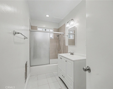 1037 N Curson - Photo Thumbnail 21