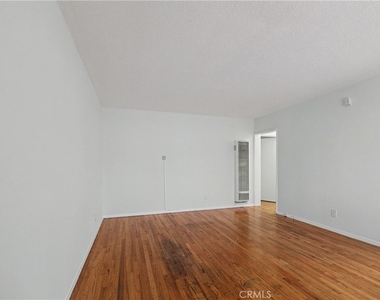 1037 N Curson - Photo Thumbnail 4