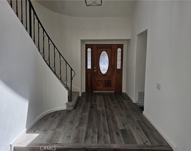 25317 Avenida Ronada - Photo Thumbnail 4