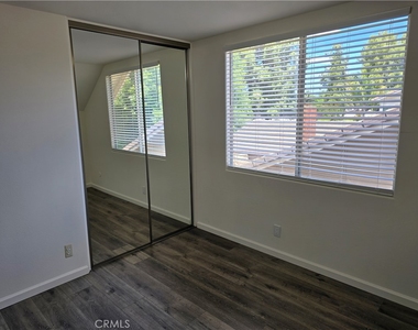 25317 Avenida Ronada - Photo Thumbnail 44