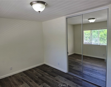 25317 Avenida Ronada - Photo Thumbnail 42