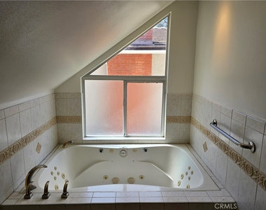25317 Avenida Ronada - Photo Thumbnail 34