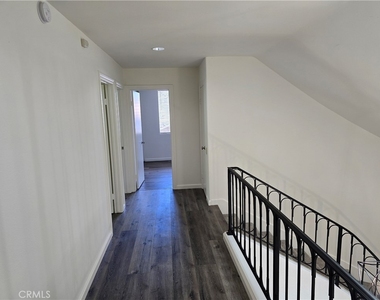 25317 Avenida Ronada - Photo Thumbnail 22