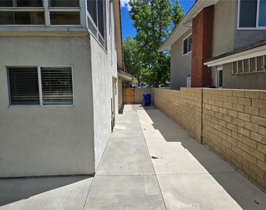 25317 Avenida Ronada - Photo Thumbnail 51