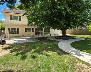 25317 Avenida Ronada - Photo Thumbnail 47