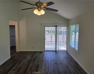 25317 Avenida Ronada - Photo Thumbnail 28