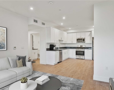 8750 Sepulveda Boulevard - Photo Thumbnail 5