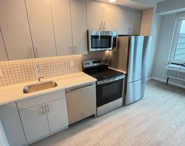 183-03 Hillside Avenue - Photo Thumbnail 1