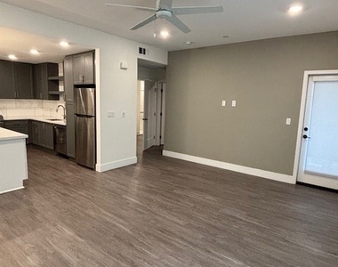 8016 Santa Fe Springs - Photo Thumbnail 15