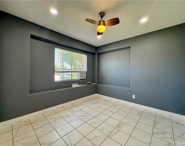 1211 N Siesta Street - Photo Thumbnail 10