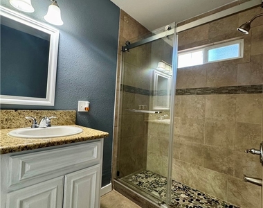 1211 N Siesta Street - Photo Thumbnail 13