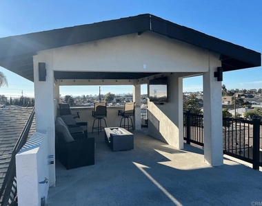 823 Gwen Street - Photo Thumbnail 12