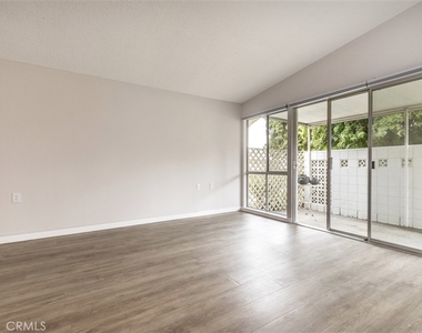 735 Avenida Majorca - Photo Thumbnail 7