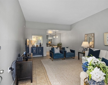 956 Calle Aragon - Photo Thumbnail 7