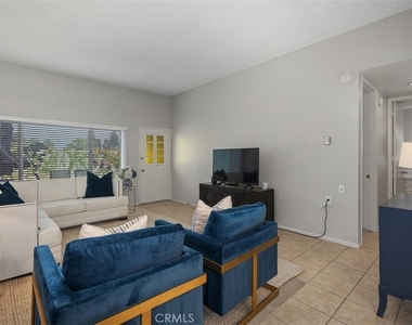 956 Calle Aragon - Photo Thumbnail 9