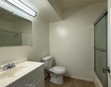 25 Naomi Street - Photo Thumbnail 6