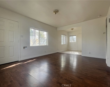 3855 Locust - Photo Thumbnail 2