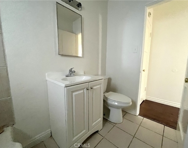3855 Locust - Photo Thumbnail 16