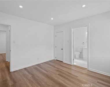 3820 Orangedale - Photo Thumbnail 11