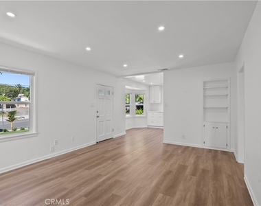 3820 Orangedale - Photo Thumbnail 2