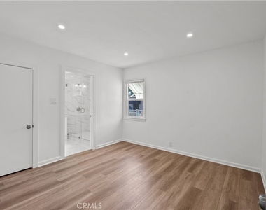 3820 Orangedale - Photo Thumbnail 12