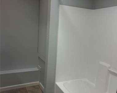 2618 4th - Photo Thumbnail 6