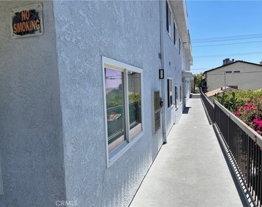 434 E Tujunga Avenue - Photo Thumbnail 1