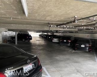 434 E Tujunga Avenue - Photo Thumbnail 20