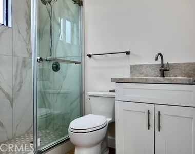 4871 Independence Street - Photo Thumbnail 12