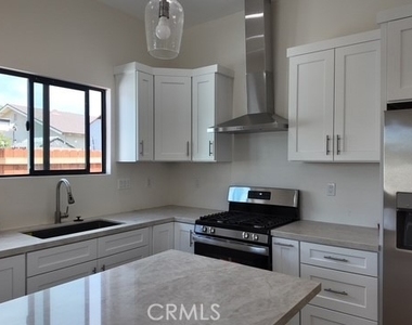 4871 Independence Street - Photo Thumbnail 2