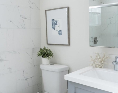 4815 Appian Way - Photo Thumbnail 9