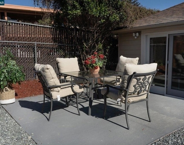 4815 Appian Way - Photo Thumbnail 14